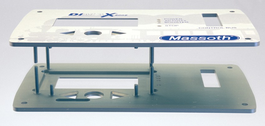 DESK-GmbH-Frontplatte-gespiegelt