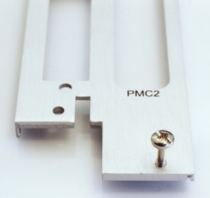 DESK-GmbH-Frontplatte-Gewinde